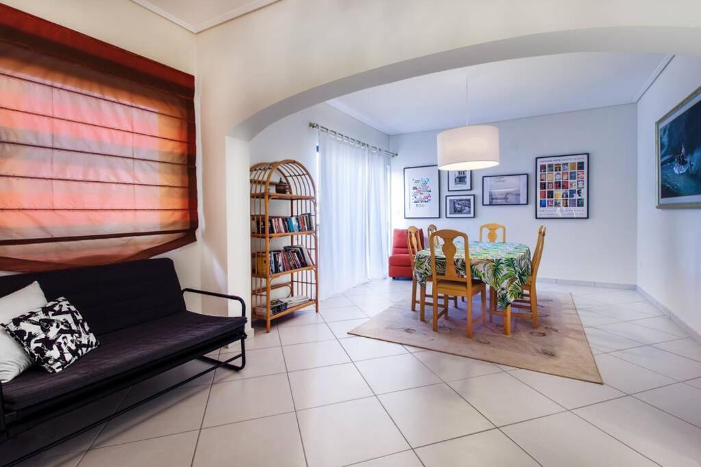 Spacious Apartment In Glyfada Close To The Sea Athens Luaran gambar